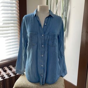 Banana Republic chambray shirt
